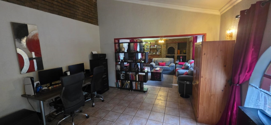 3 Bedroom Property for Sale in Flimieda North West